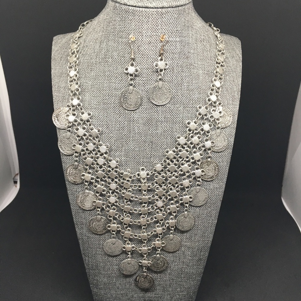Silver medallion necklace and earring set